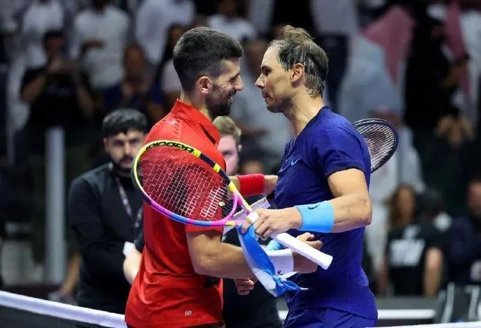 德国网球队翻盘意大利网球队，费德勒送出助攻