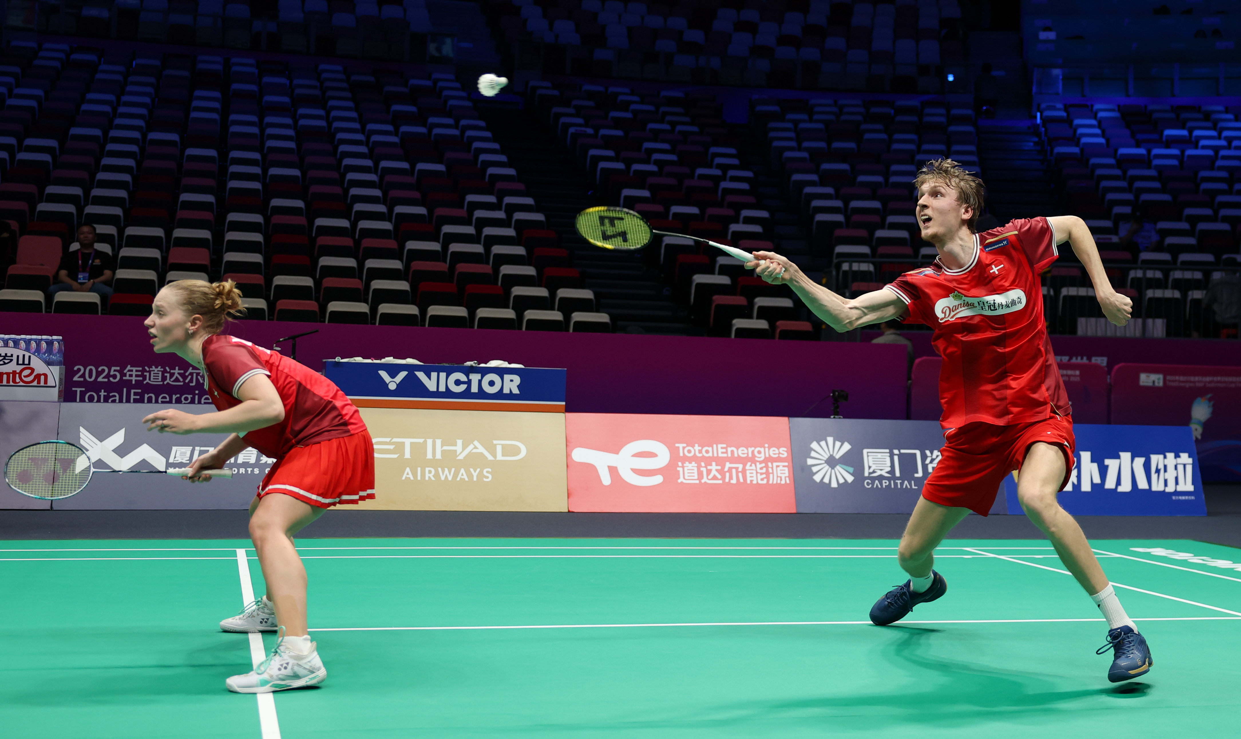 开云体育APP下载-英格兰羽毛球队鏖战马来西亚羽毛球队，马琳爆发神勇的简单介绍