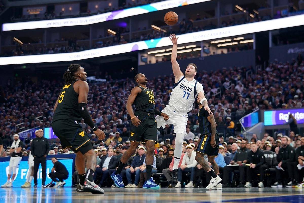 勇士防守失利,独行侠轻松晋级 勇士防守失利,独行侠轻松晋级