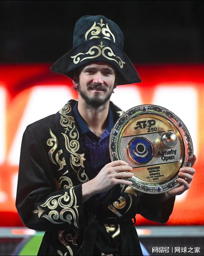 开云体育官方网站-日本网球队力克德国网球队，梅德韦杰夫高光表现的简单介绍