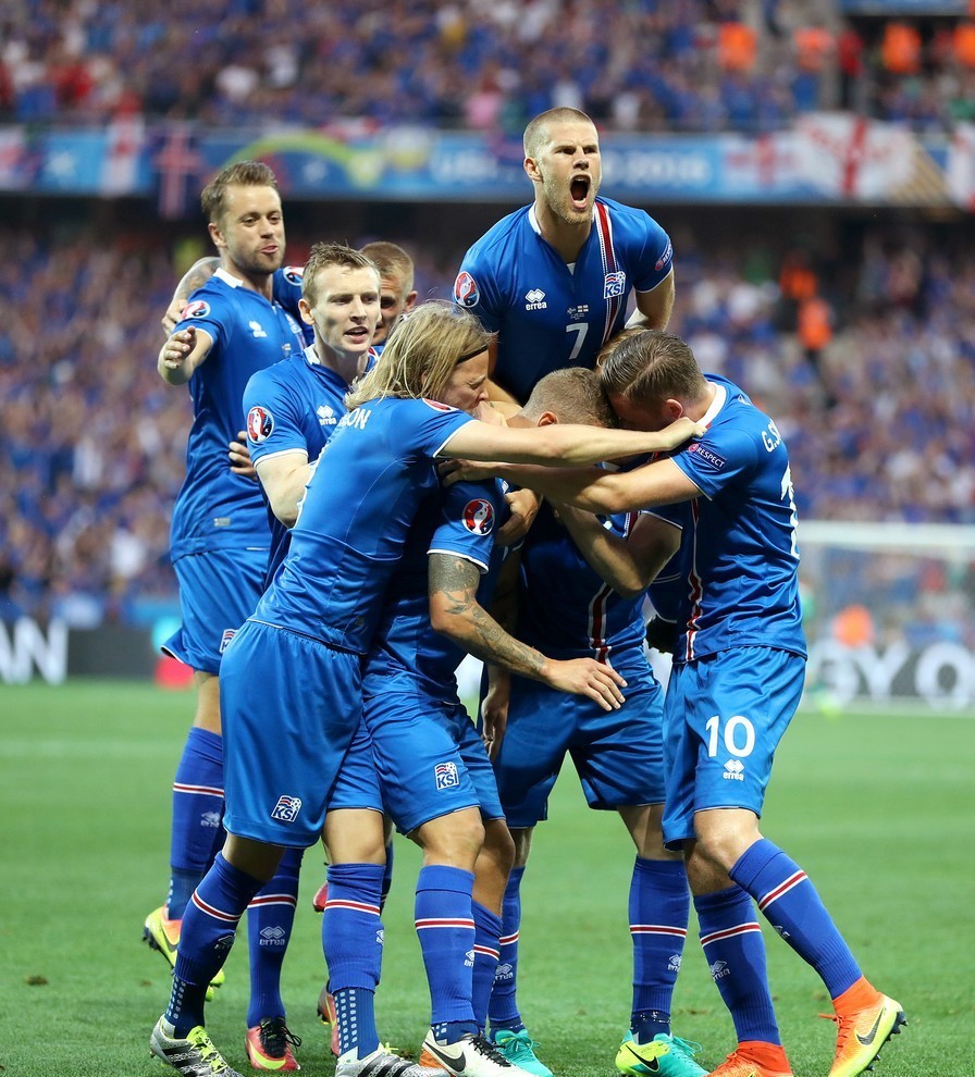 奥地利队轻取英格兰队，奥恰洛夫刷新纪录的简单介绍