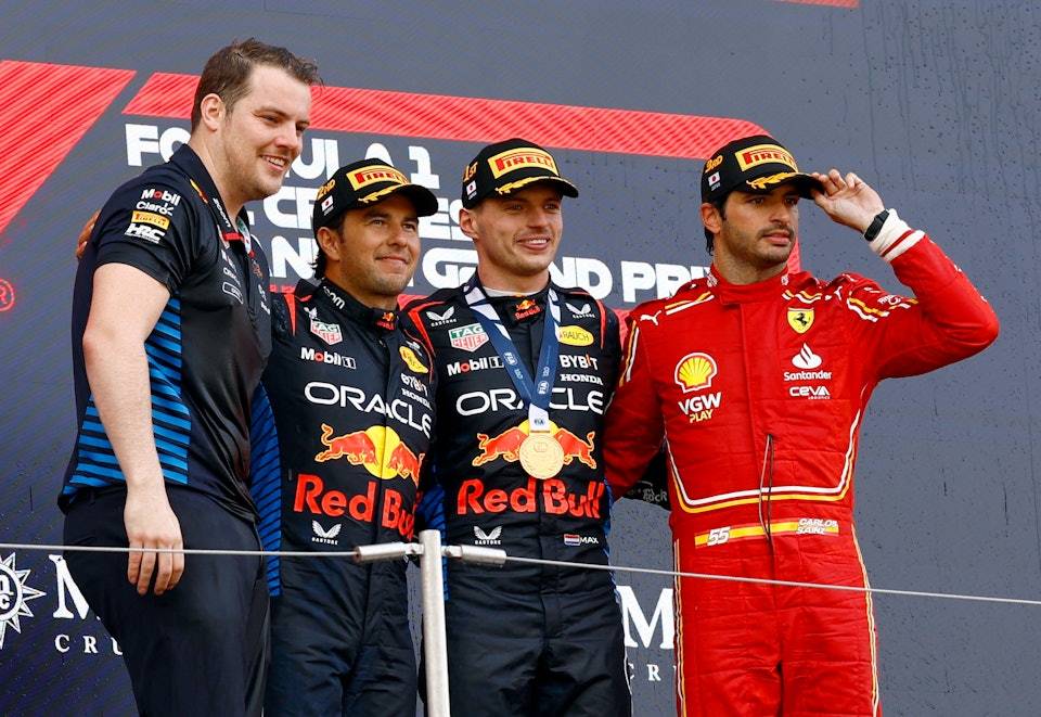 包含索伯车队完胜威廉姆斯，塞恩斯状态火热的词条