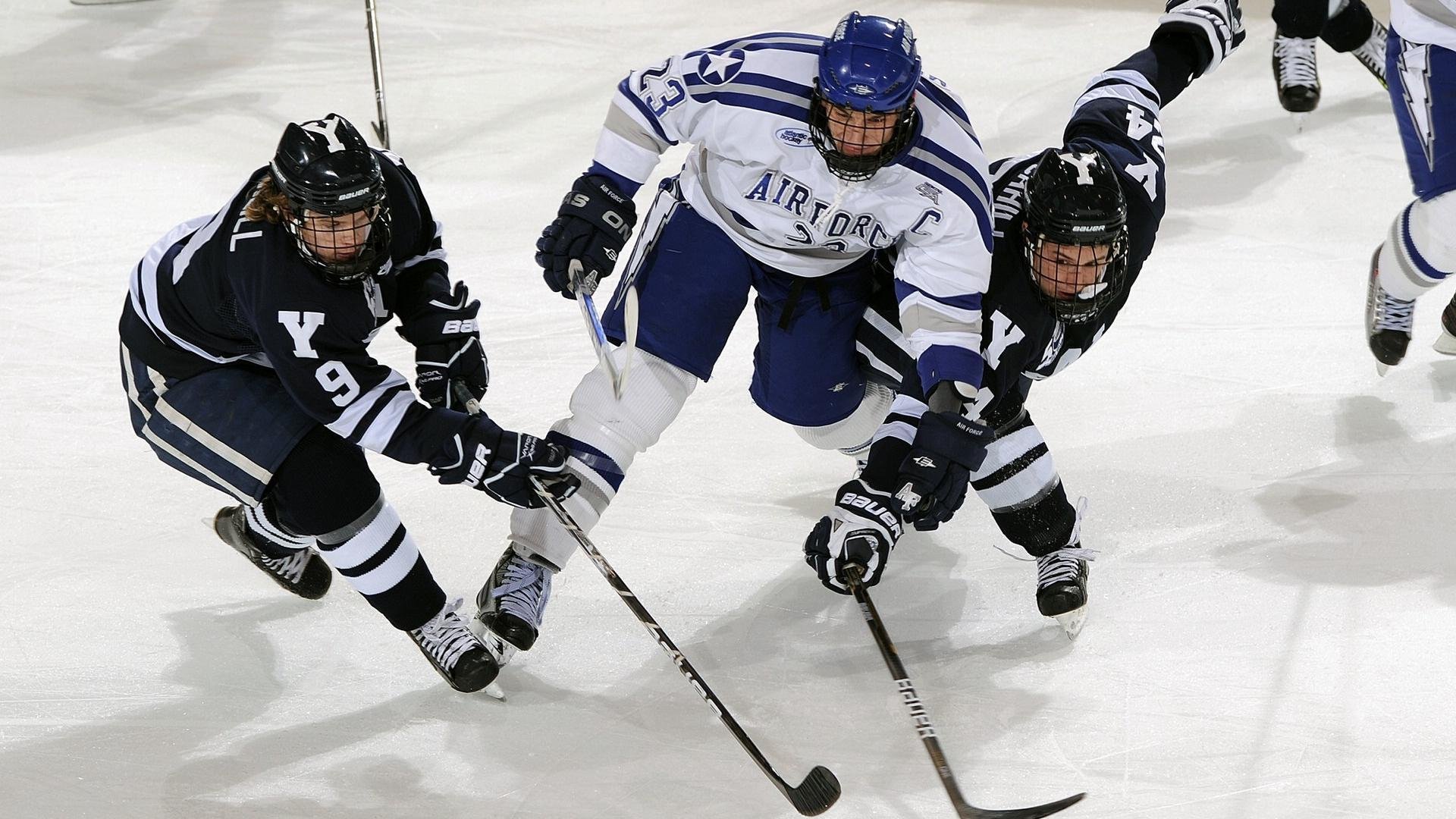 布伦森关键节点连斩11分难救主，灰熊末节险胜独行侠