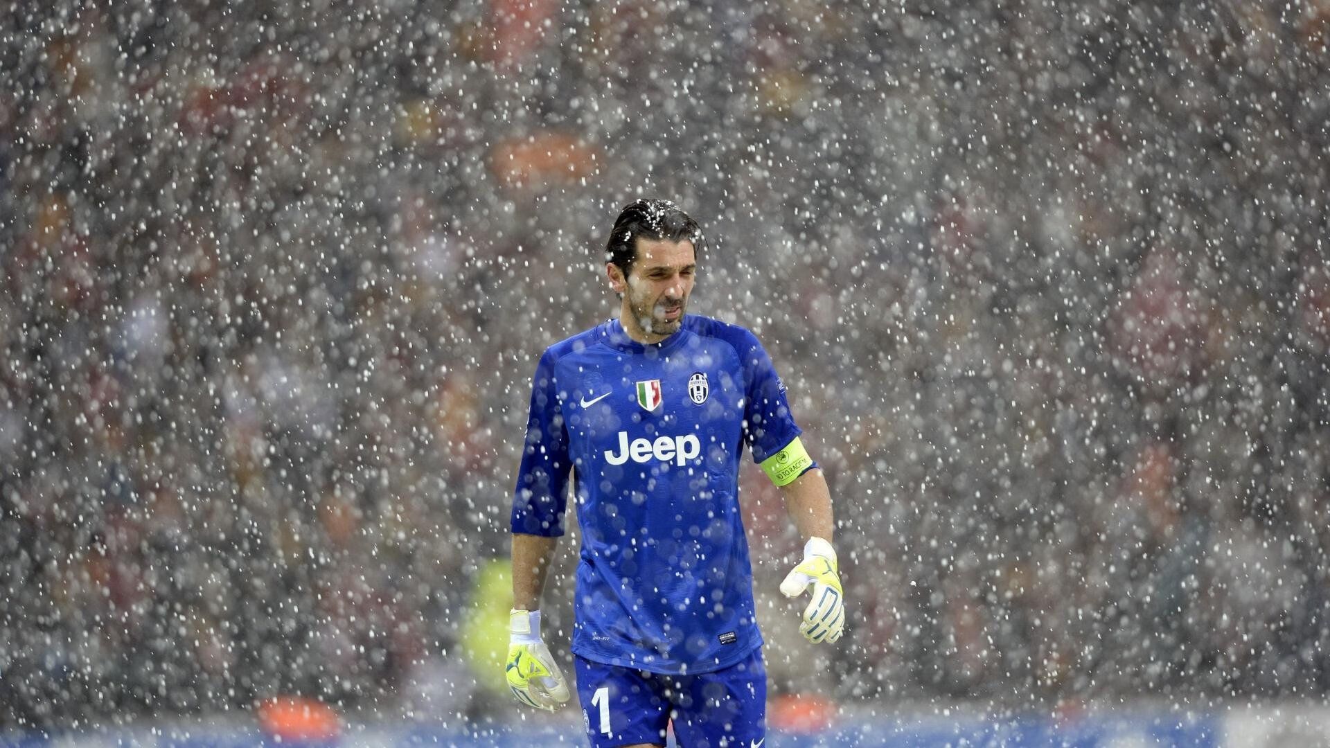 霍勒迪的星光时刻，欧冠淘汰赛之夜，一个生涯之夜的诞生