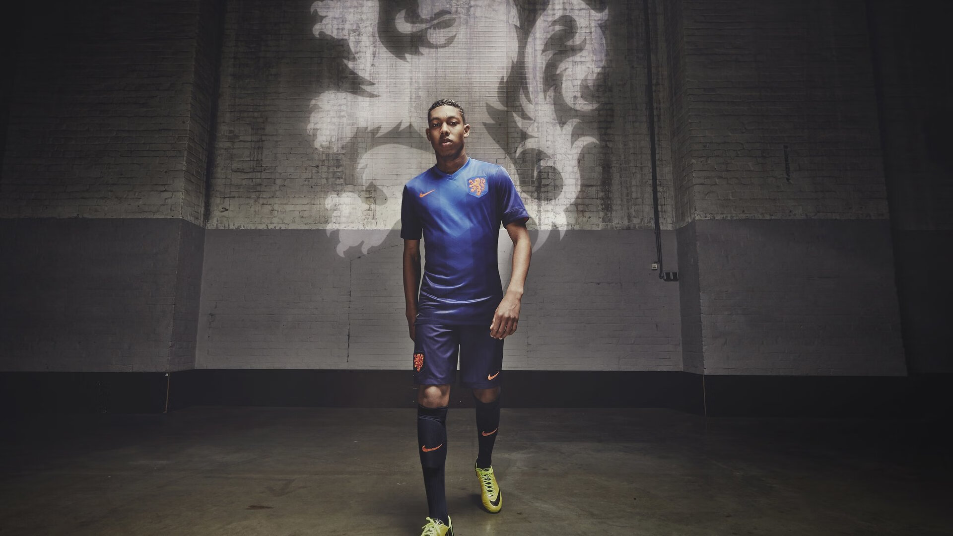 开云体育入口-年度焦点之战，快船掀翻篮网，一场定义赛季的较量